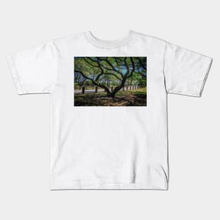 Shape of South Carolina in a Tree Kids T-Shirt